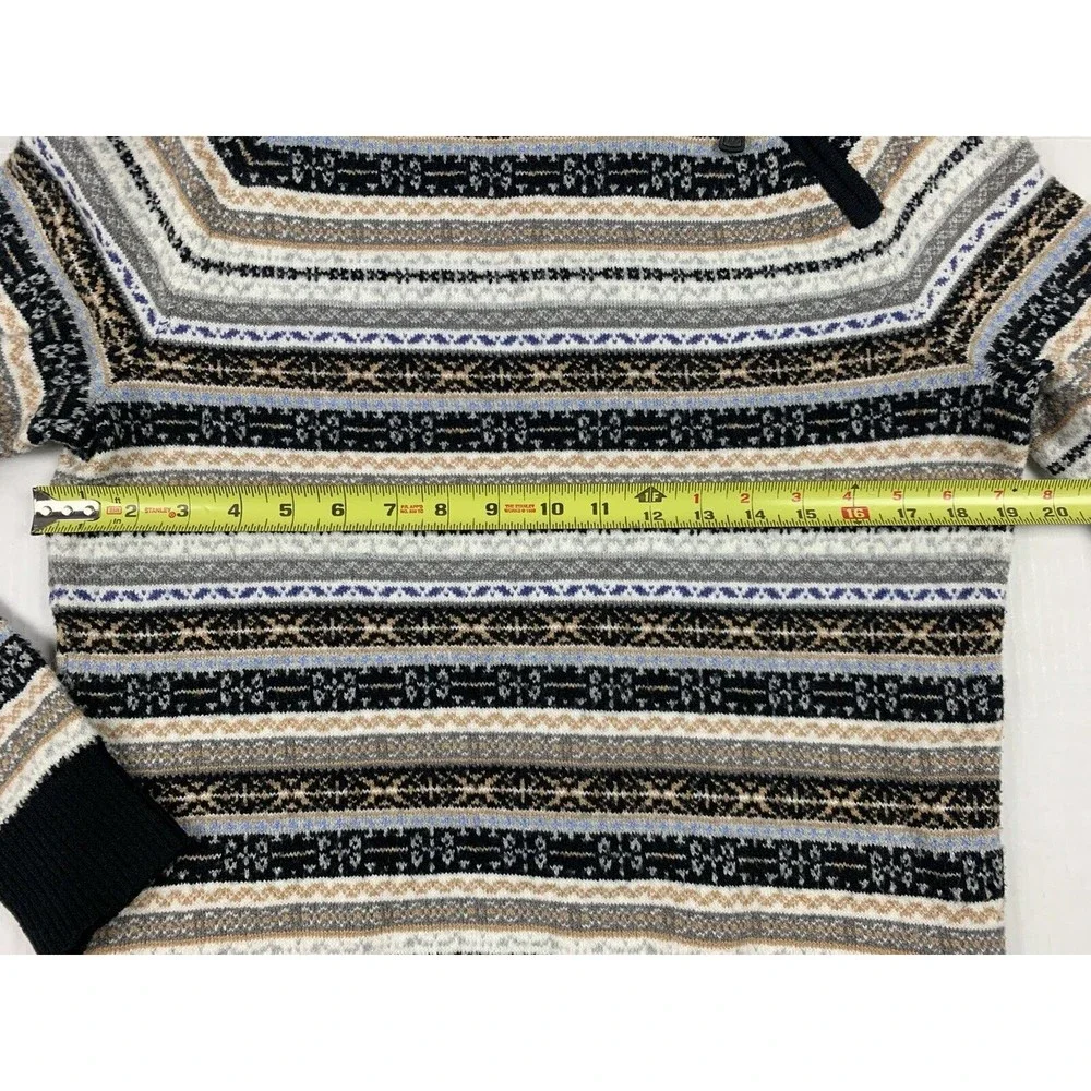 Tommy Hilfiger Men's Medium Gray Sweater Stripe Pullover Crew Knit Casual
